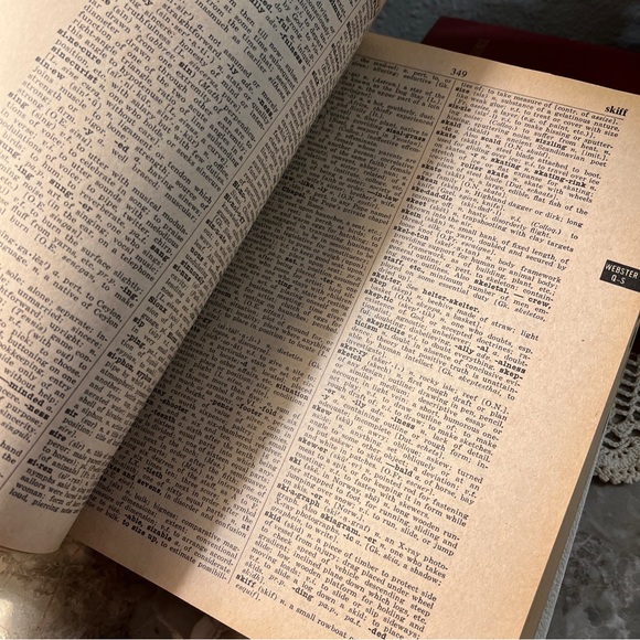 Webster's Encyclopedia of Dictionaries New American Edition 1978 Large Type - Picture 4 of 9